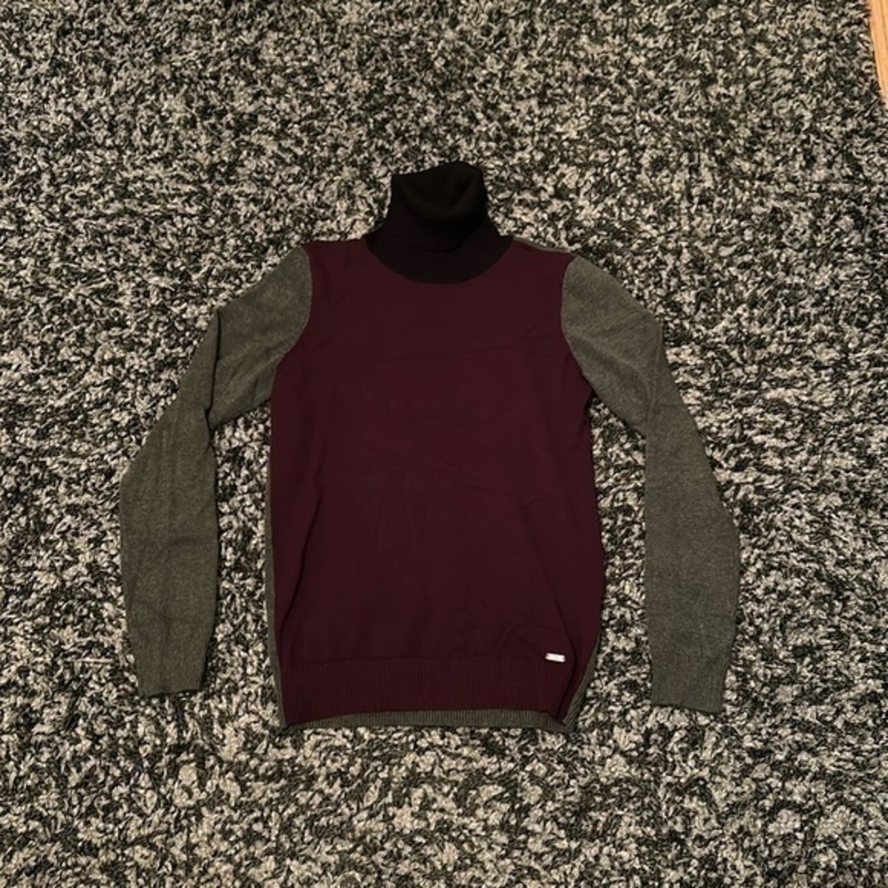 Calvin Klein Turtleneck